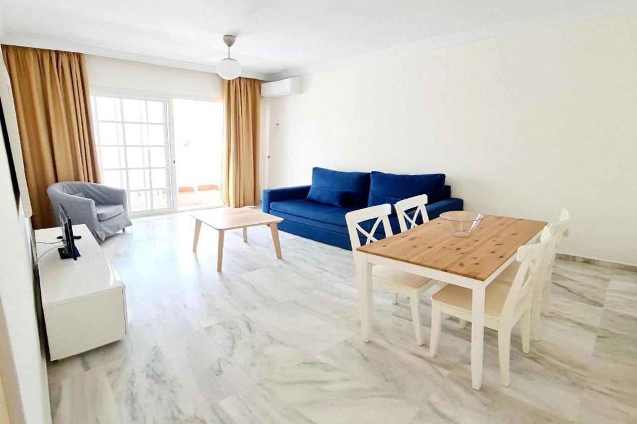 Apartamentos Pueblo Quinta Беналмадена Екстериор снимка