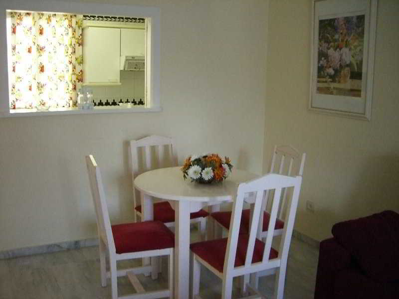 Apartamentos Pueblo Quinta Беналмадена Екстериор снимка