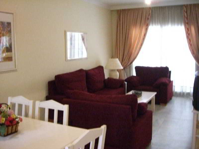Apartamentos Pueblo Quinta Беналмадена Екстериор снимка