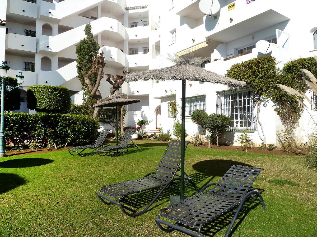 Apartamentos Pueblo Quinta Беналмадена Екстериор снимка