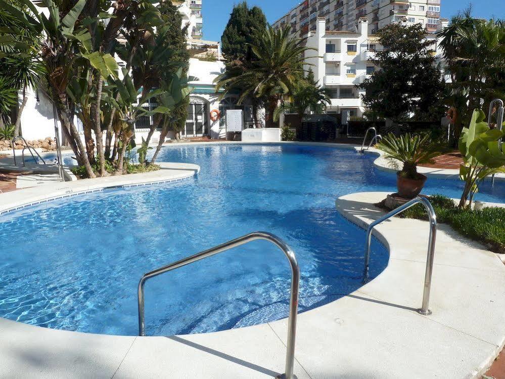 Apartamentos Pueblo Quinta Беналмадена Екстериор снимка